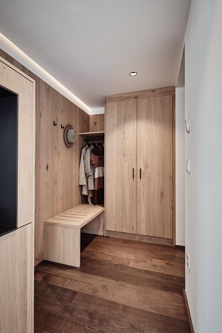 Eck-Suite mit Badewanne - Bild 8